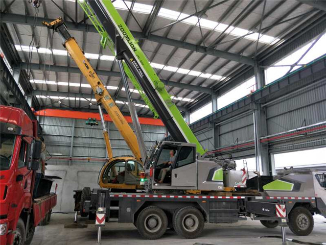 大名县高空车出租需要注意哪些安全事项？